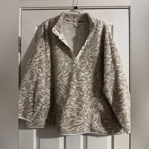 Terra & Sky Cream and Tan Sweater